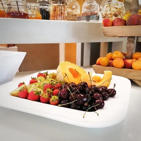 מלון Bracciotti 3*