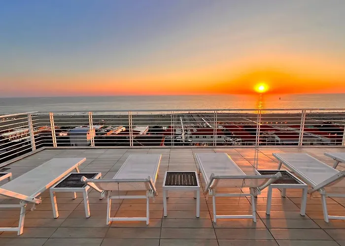 Отель Bracciotti Лидо-ди-Камайоре