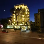 Bracciotti 3* 리도디캄파이오레
