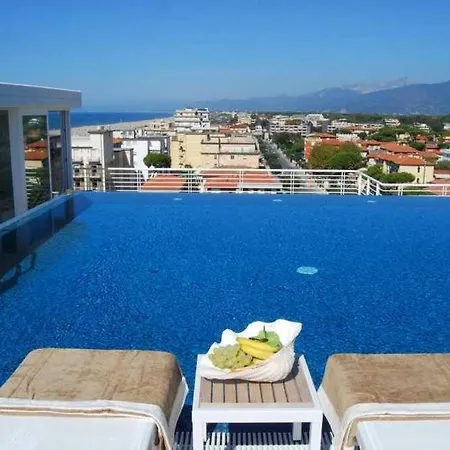 Bracciotti 3* Lido di Camaiore