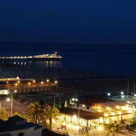 Bracciotti Hotel Lido di Camaiore